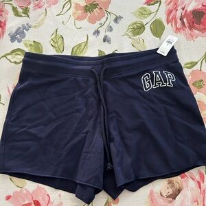 Brand new Gap gym shorts-size medium